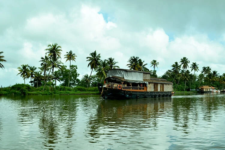 Kerala backwaters tour